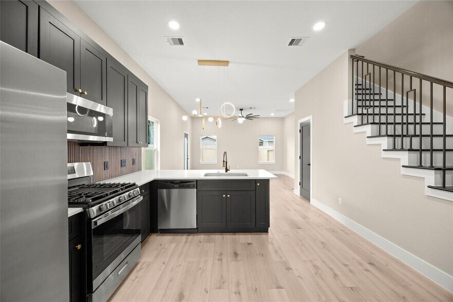 More Photos Of 4117 Kewanee Street #A/B, Houston Apartments For Sale