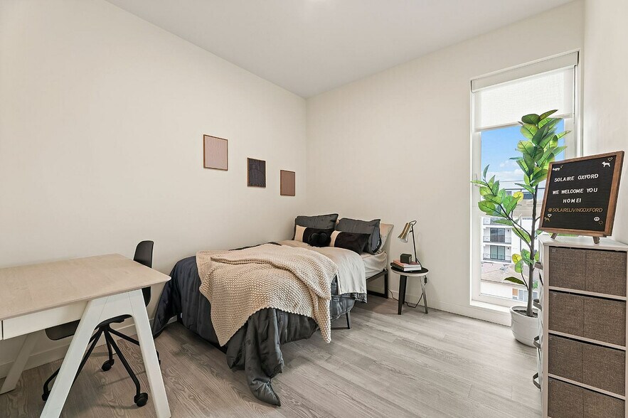 More Photos Of 660 N Oxford Ave, Los Angeles Apartments For Sale