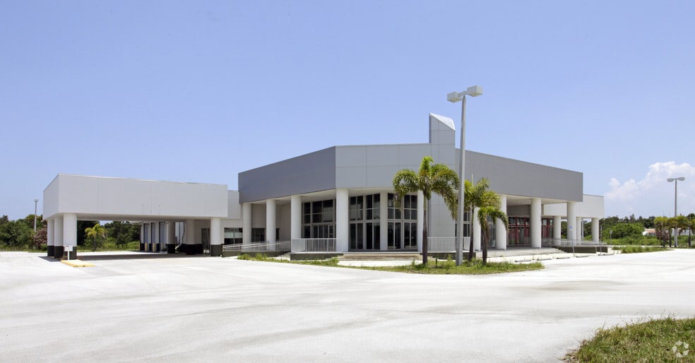 More Photos Of 3410 S Us Highway 1, Fort Pierce Auto Dealership For Sale
