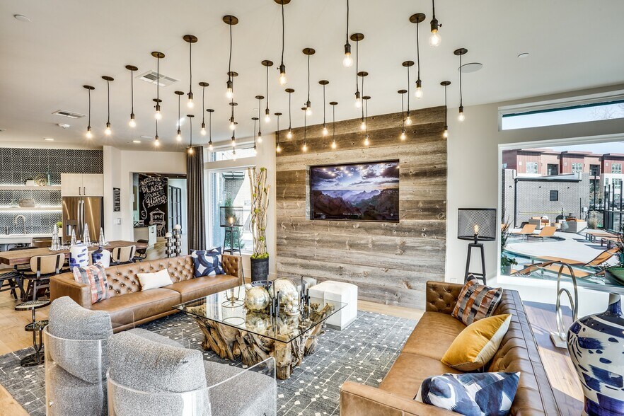 More Photos Of 4050 McEwen Rd, Farmers Branch Apartments For Lease