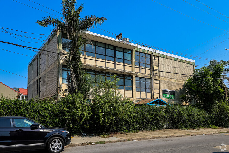 Primary Photo Of 1941 Dauphine St, New Orleans Office For Sale