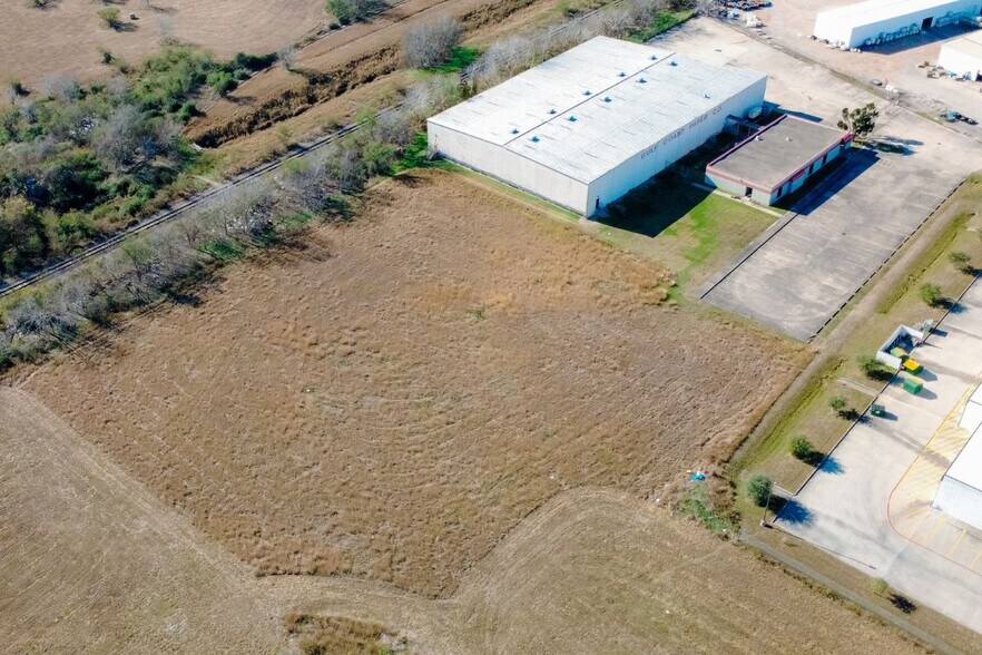 More Photos Of 3705 Houston Hwy, Victoria Warehouse For Sale