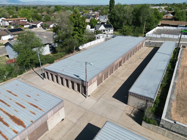 More Photos Of 2087 N Main St, Sunset Freestanding For Sale