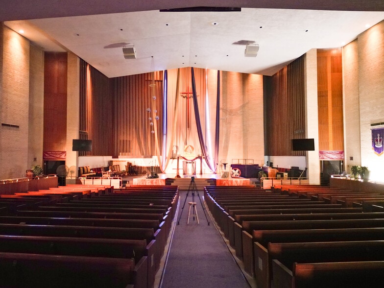 More Photos Of 1130 S. Broadway, Wichita Religious Facility For Sale