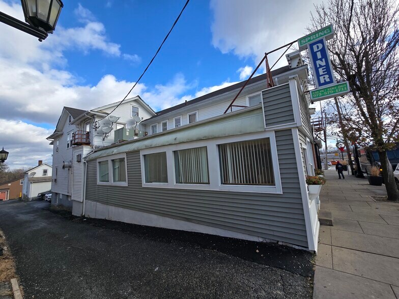 More Photos Of 221 Spring St, Newton Apartments For Sale