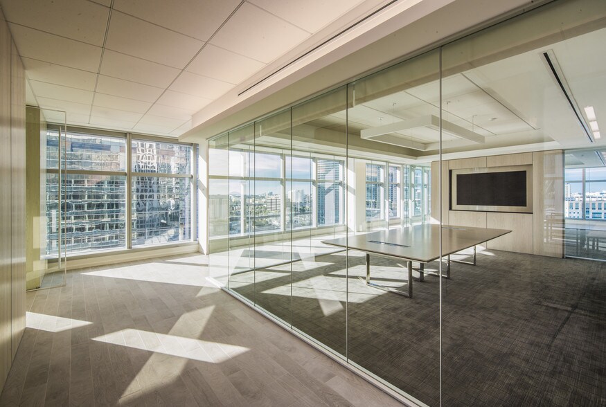 More Photos Of 98 SE 7th St, Miami Office For Lease