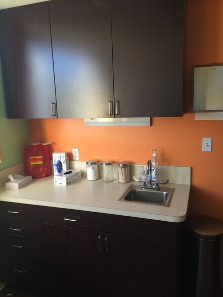 More Photos Of 1385 W State Road 434, Longwood Medical For Lease