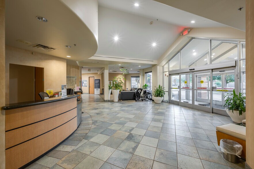More Photos Of 800 Orthopedic Way, Arlington Medical For Lease
