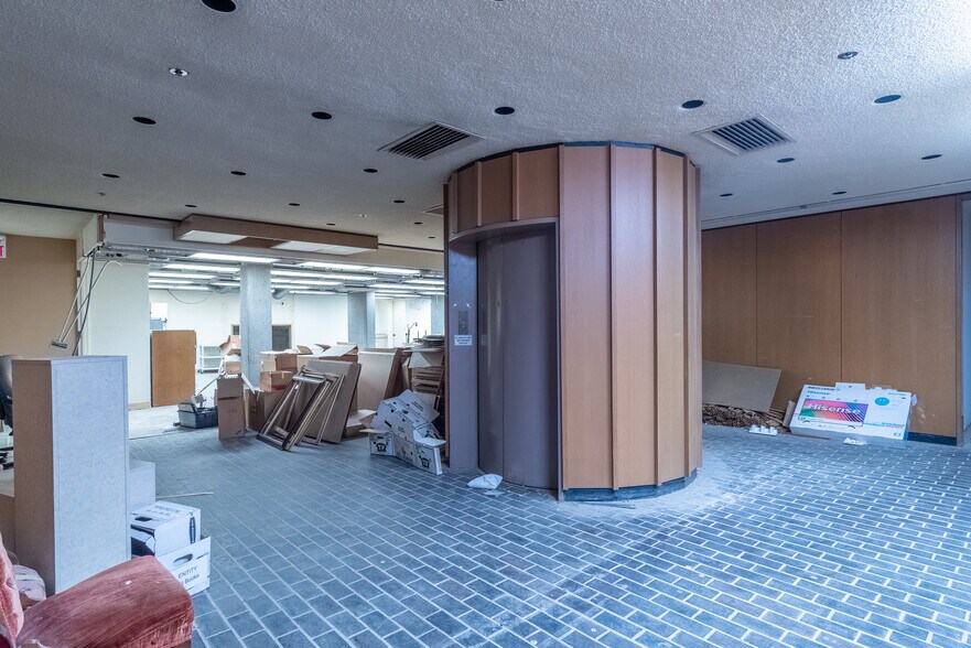 More Photos Of 449 Alvarado St, Monterey General Retail For Sale