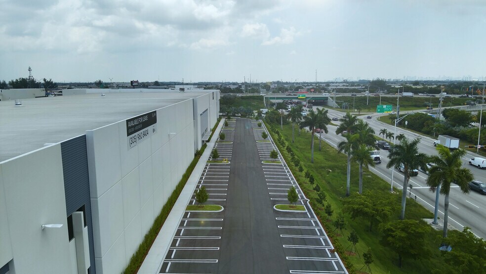 More Photos Of 7400 NW 79th Ave, Medley Unknown For Lease