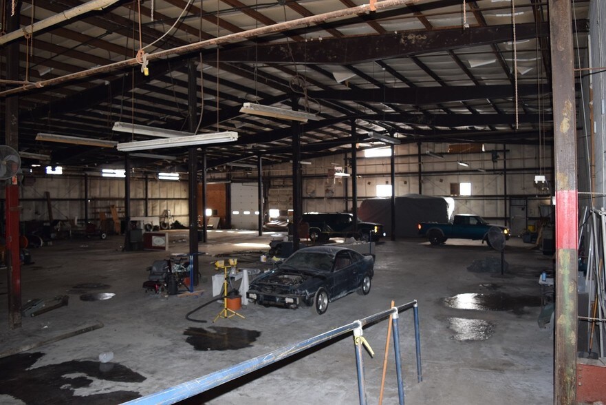 More Photos Of 277 E Main St, East Brookfield Warehouse For Sale