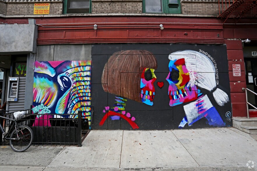 More Photos Of 41 Kenmare St, New York Apartments For Lease