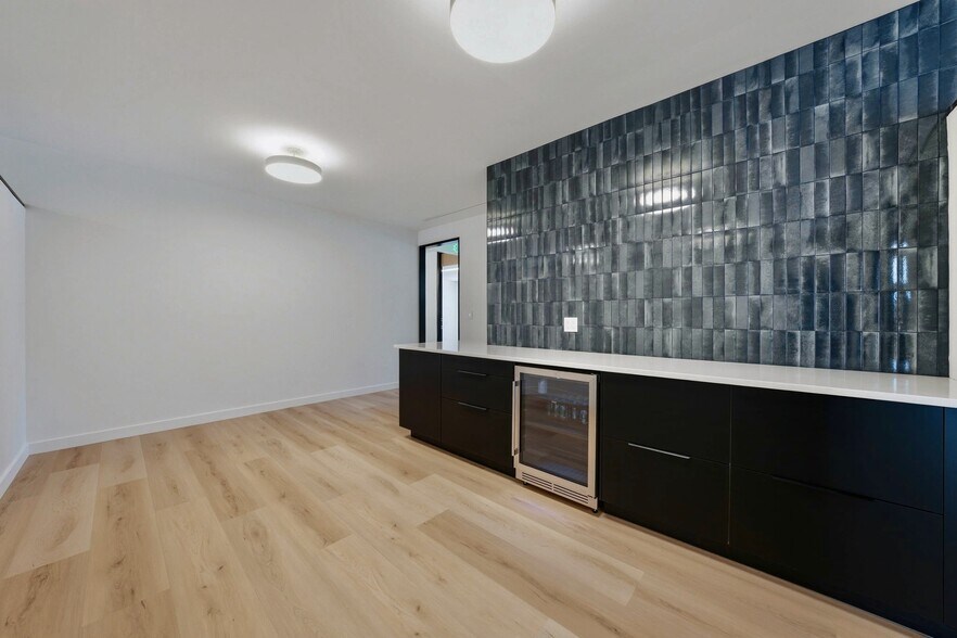 More Photos Of 355 Main St, Armonk Unknown For Lease