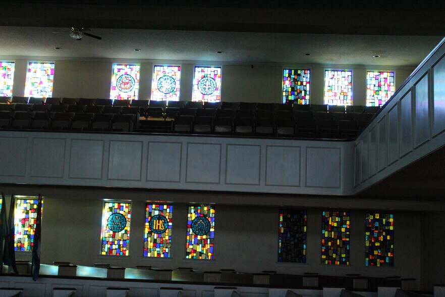 More Photos Of 1519 Circle Park Blvd, Fort Worth Religious Facility For Sale