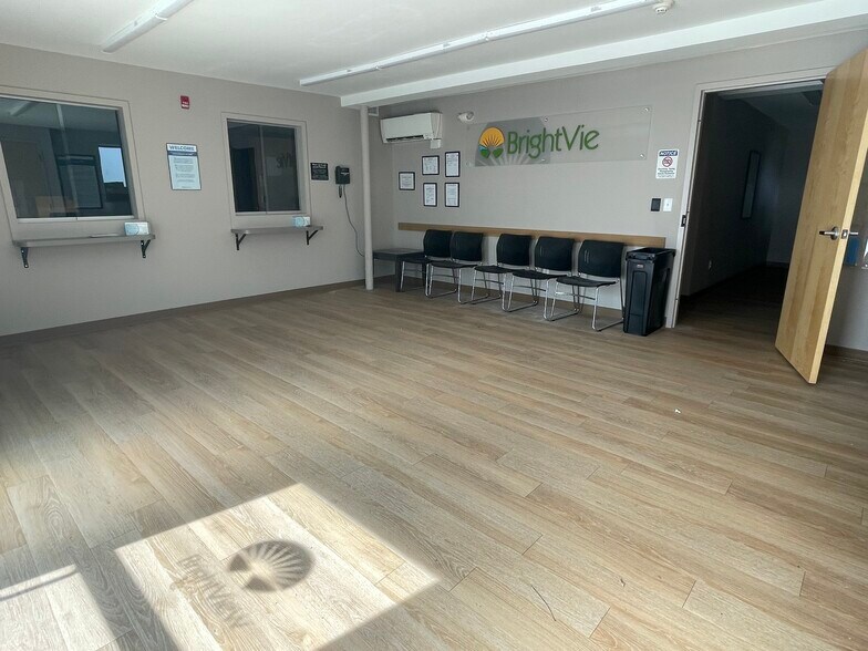 More Photos Of 190 Fremont St, Worcester Medical For Sale