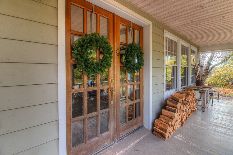 More Photos Of 11793 Fort Rd, White Swan Manufacturing For Sale