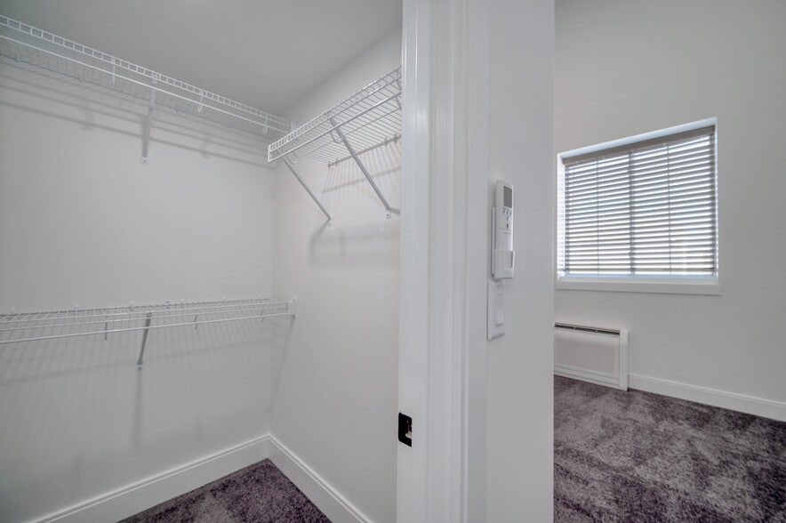 More Photos Of 10 Water St, Plymouth Apartments For Sale