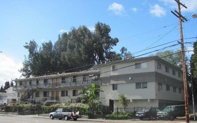 Primary Photo Of 12111 S Figueroa St, Los Angeles Apartments For Sale