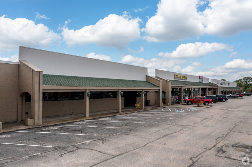 Primary Photo Of 1100-1116 E Mulberry St, Angleton Unknown For Lease