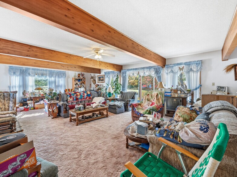 More Photos Of 1024 S I 75 Business Loop, Grayling Hotel For Sale