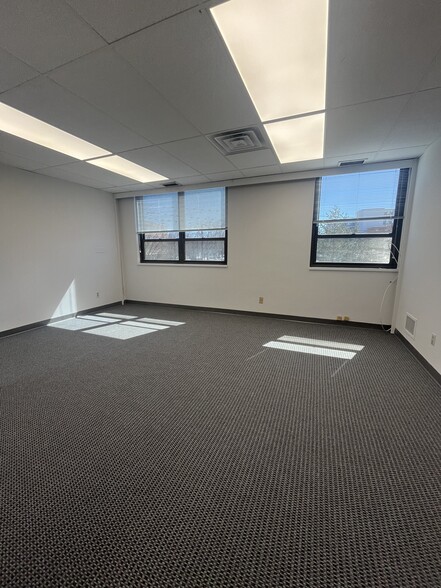 More Photos Of 344 Main St, Mount Kisco Medical For Lease