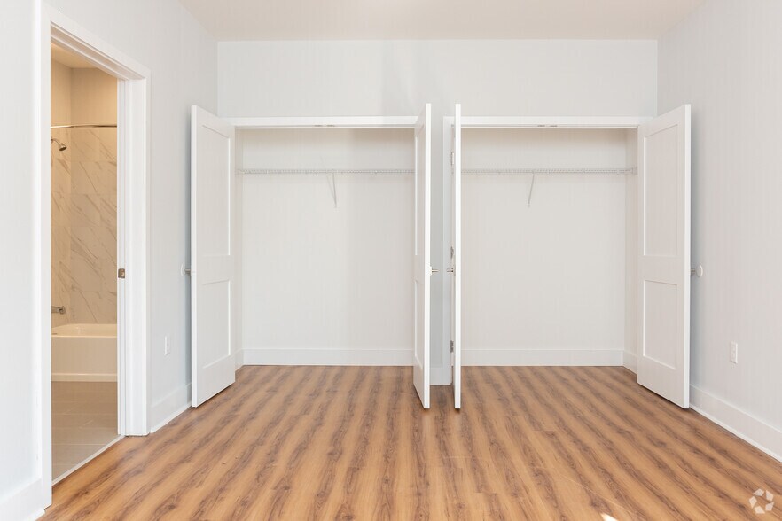 More Photos Of 1140 E Saint Georges Ave, Linden Apartments For Lease