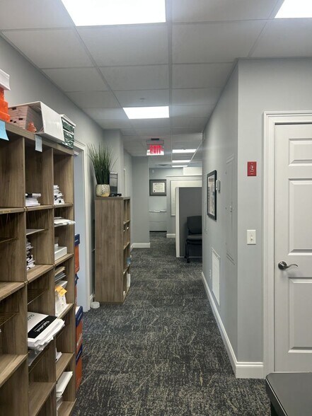 More Photos Of 670 Boston Post Rd, Madison Office For Lease