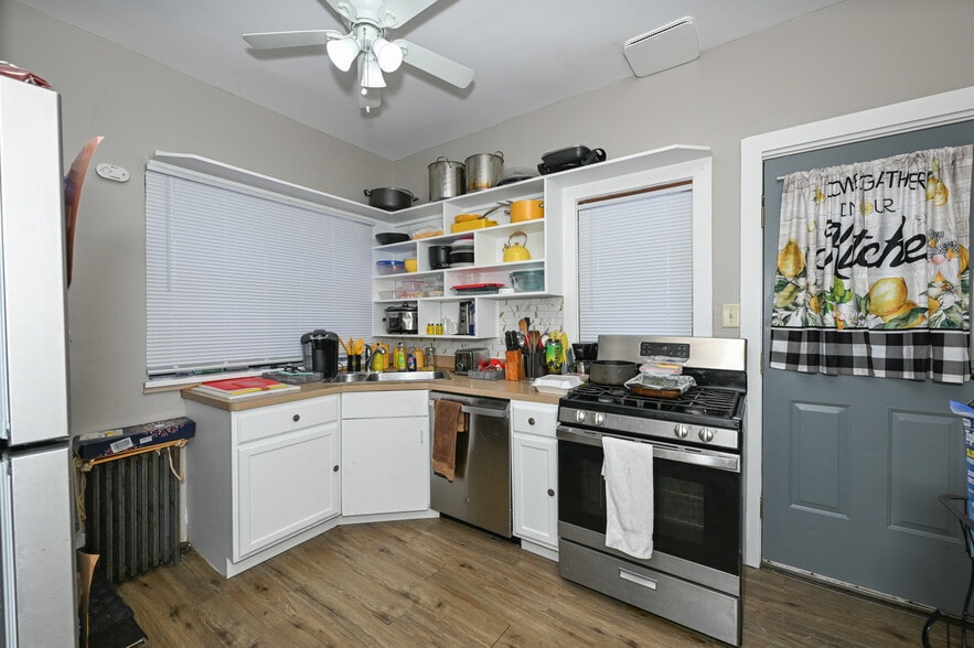 More Photos Of 2869 Hampshire Rd, Cleveland Heights Multifamily For Sale