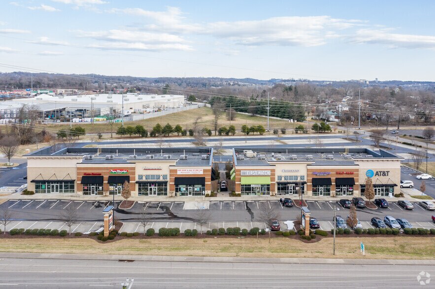 More Photos Of 3871-3999 Lebanon Pike, Hermitage Storefront For Lease