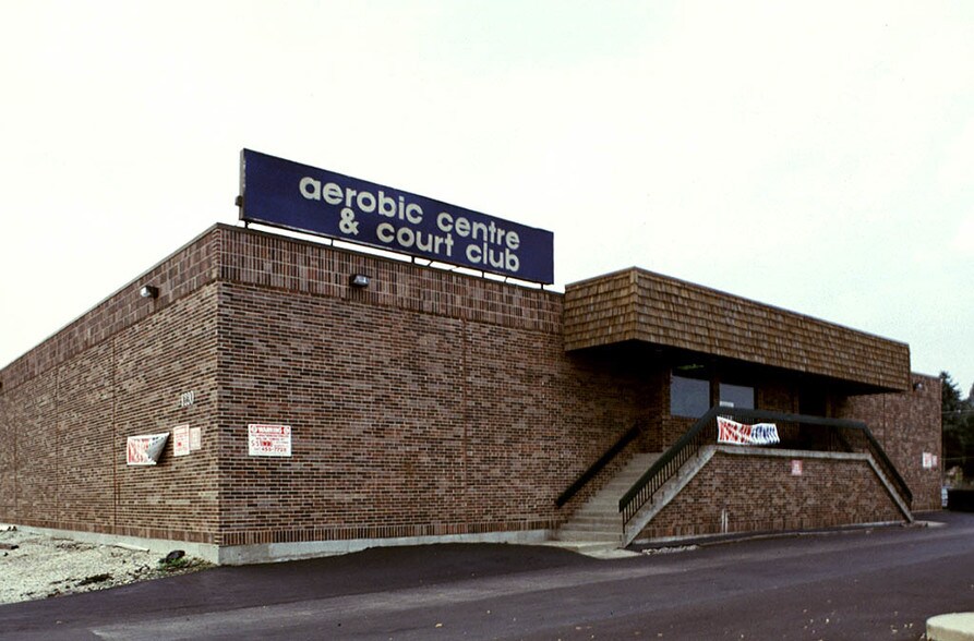 More Photos Of 1220 Mark St, Bensenville Warehouse For Lease