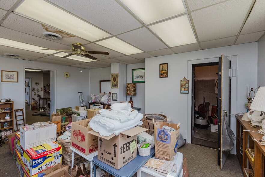 More Photos Of 920 Millington St, Winfield Storefront Retail Office For Sale