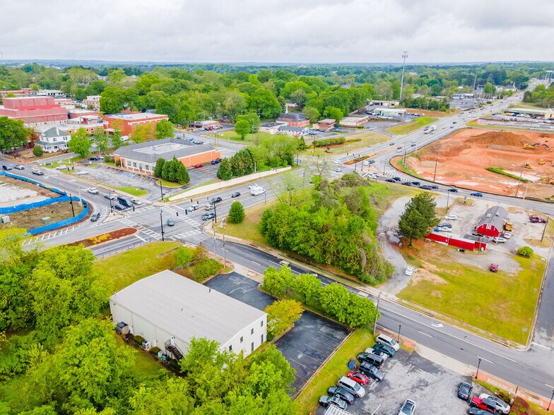 More Photos Of 94 E Crogan St, Lawrenceville Office For Lease
