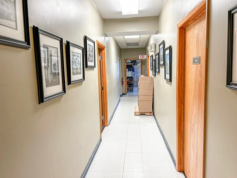 More Photos Of 171 Technology Dr, Boalsburg Light Manufacturing For Sale