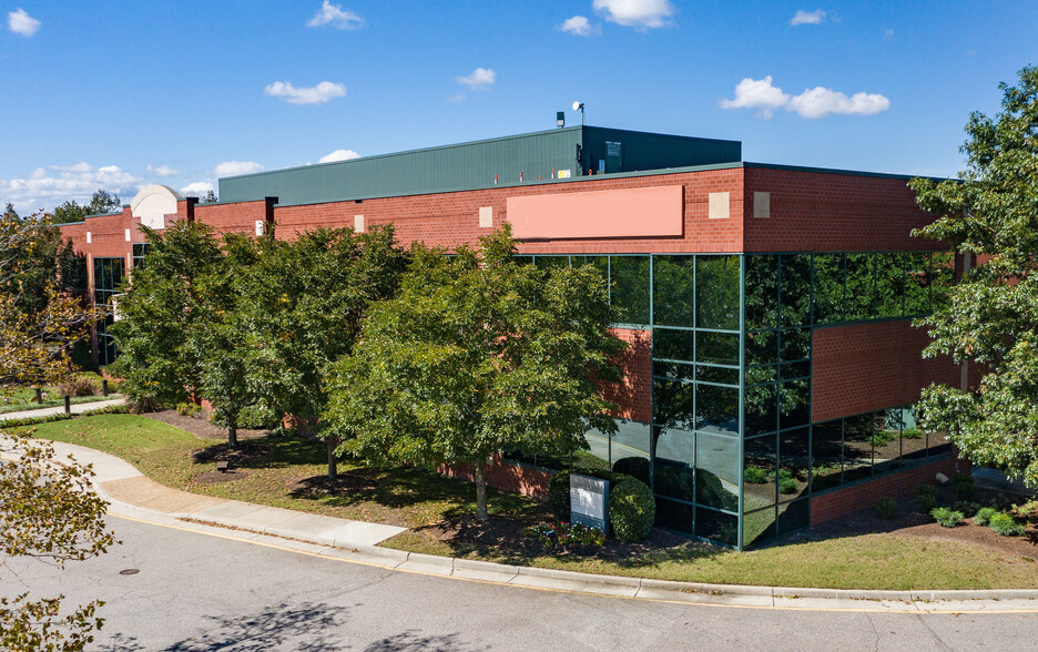 Primary Photo Of 1305 Executive Blvd, Chesapeake Office For Lease