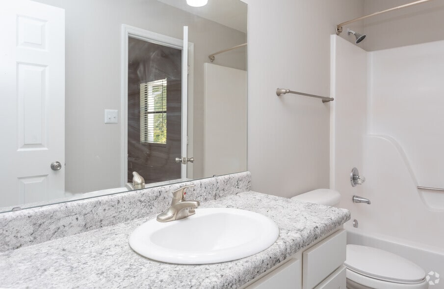 More Photos Of 4029 Professional Dr, Hope Mills Apartments For Sale