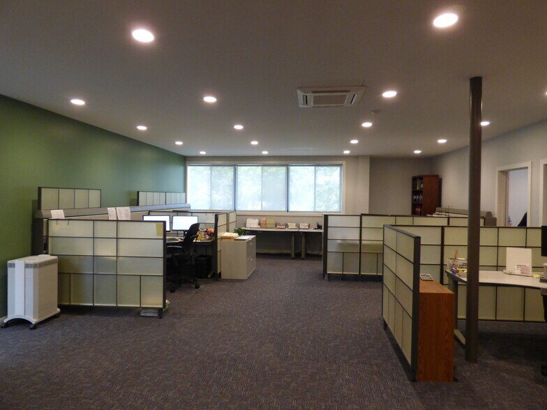 More Photos Of 3640 Grand Ave, Oakland Office For Sale