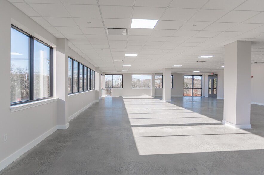 More Photos Of 11 Pleasant Street Connector, Framingham Medical For Sale