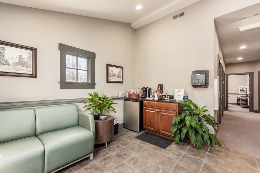 More Photos Of 109 S High St, Dublin Loft Creative Space For Sale