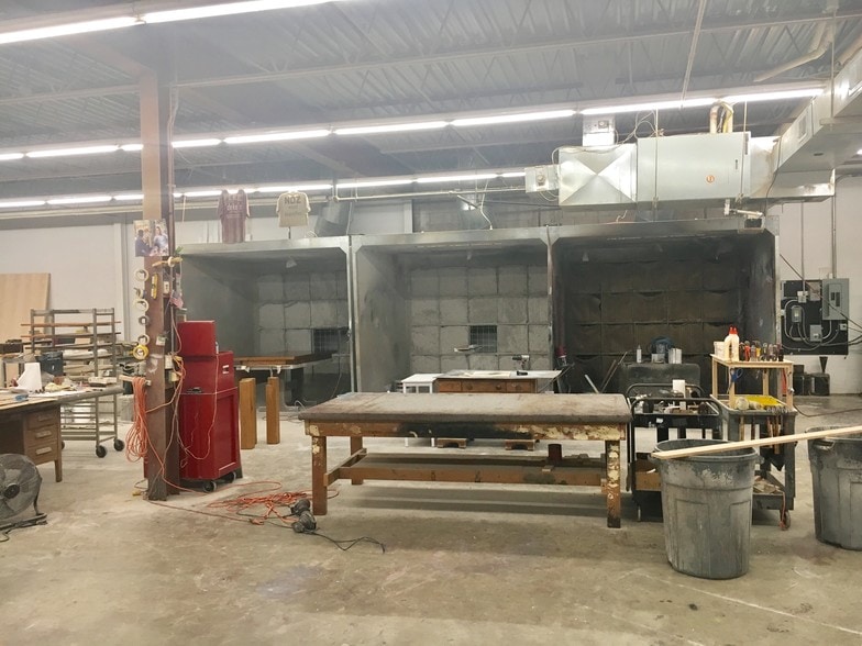 More Photos Of 312 E Main St, Branford Freestanding For Lease