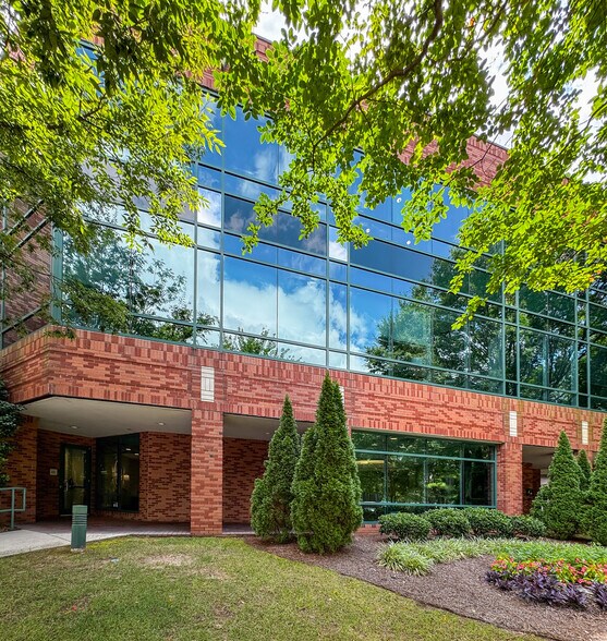 More Photos Of 2304 Wesvill Ct, Raleigh Medical For Lease