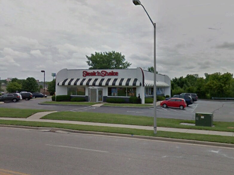 More Photos Of 3170 Towne Blvd, Middletown Restaurant For Sale