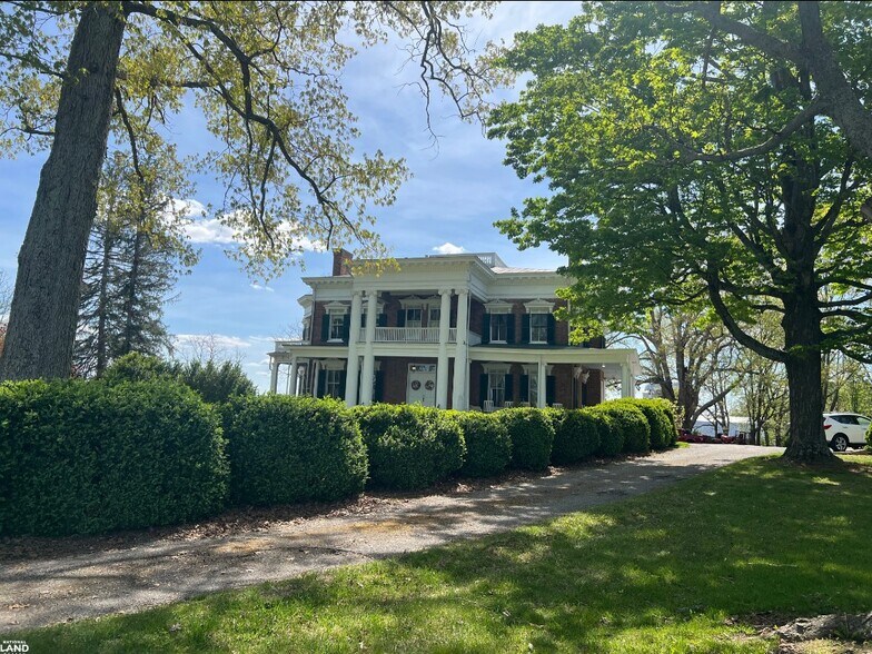 More Photos Of 5189 Rockwood Rd, Dublin Lodge Meeting Hall For Sale