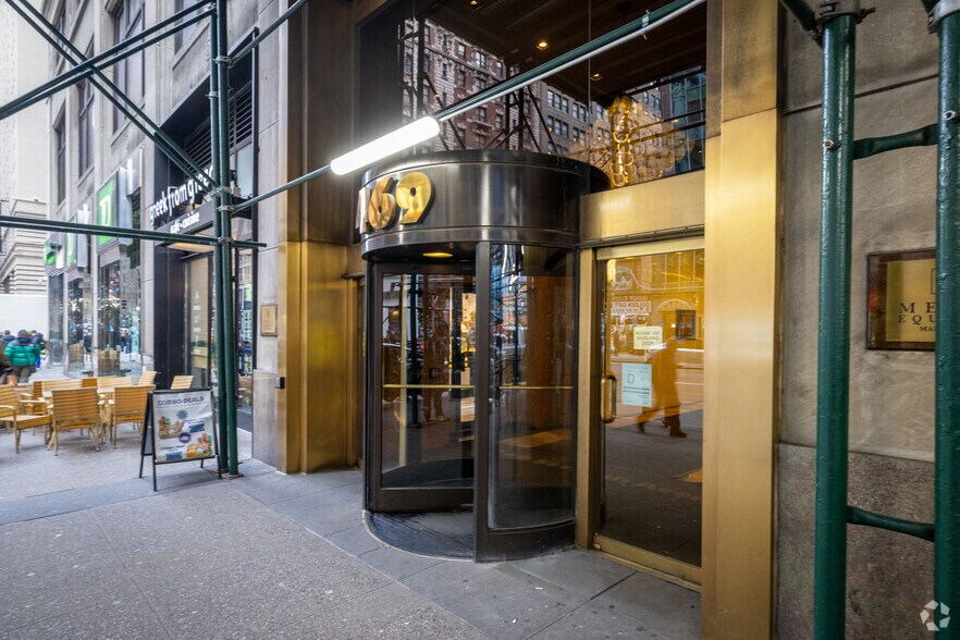 More Photos Of 469 Seventh Ave, New York Office Residential For Lease