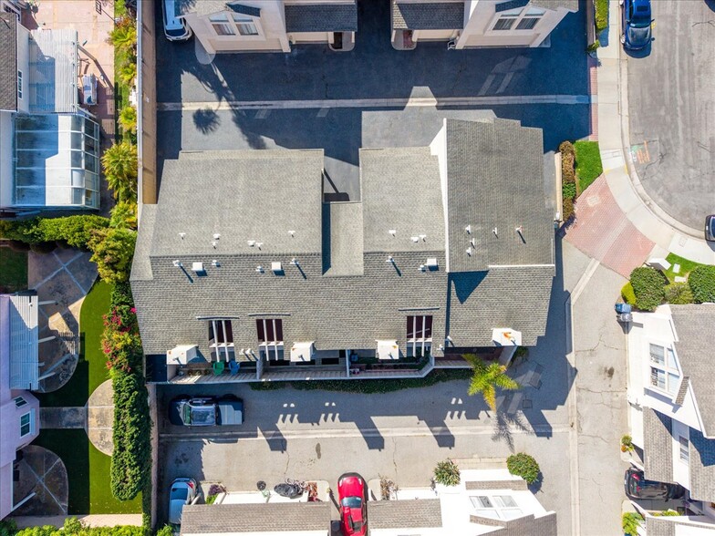 More Photos Of 4782 James, Huntington Beach Apartments For Sale