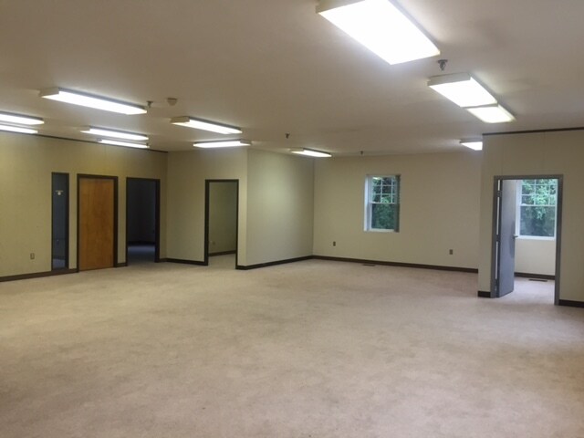 More Photos Of 21 Mazzeo Dr, Randolph Office For Sale