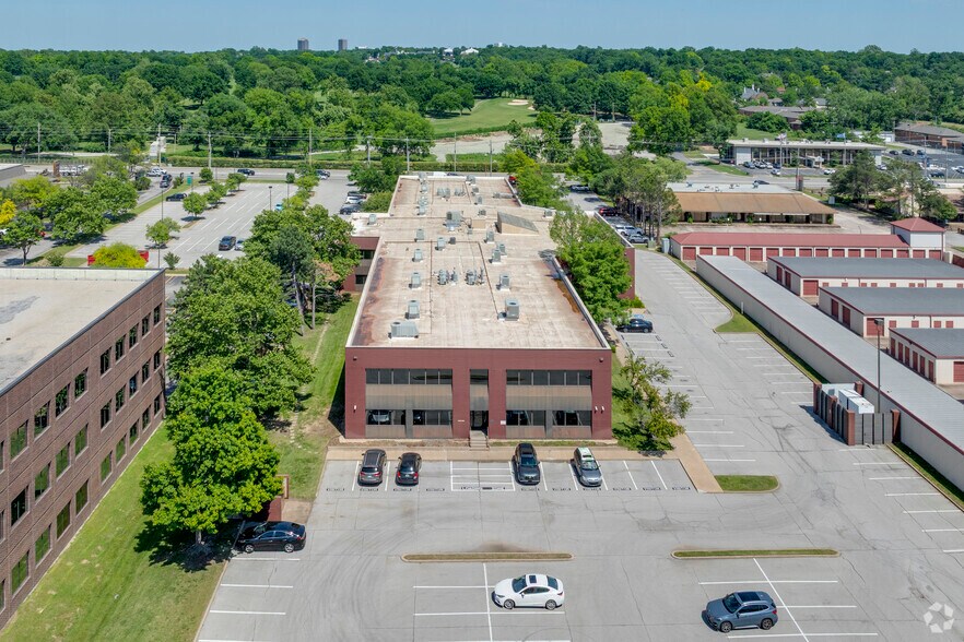 More Photos Of 6506 S Lewis Ave, Tulsa Office For Lease