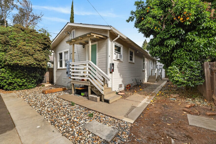 More Photos Of 1412 F St, Sacramento Apartments For Sale