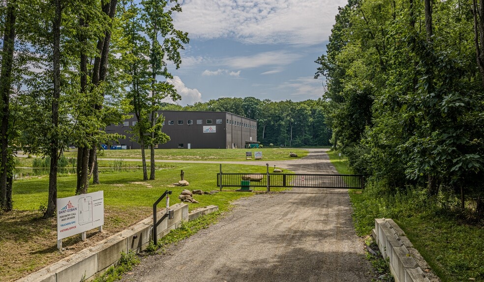More Photos Of 5205 Cleveland Massillon Rd, Norton Manufacturing For Lease