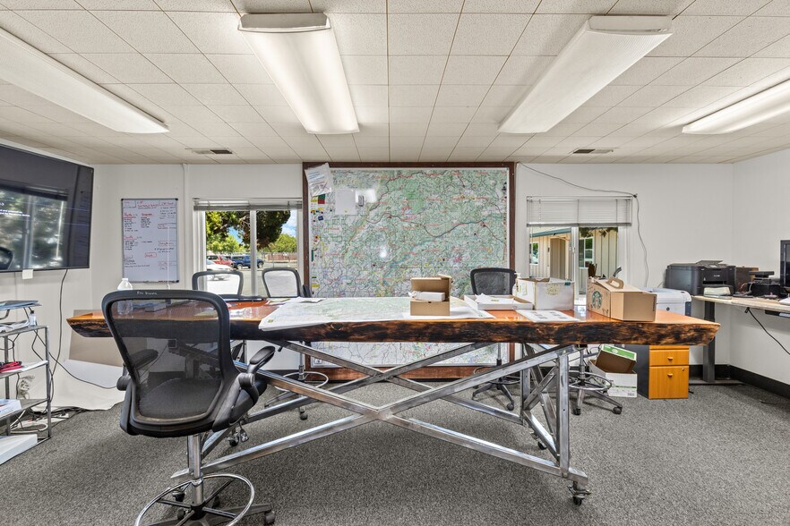 More Photos Of 865 Mitchell Ave, Oroville Office For Sale
