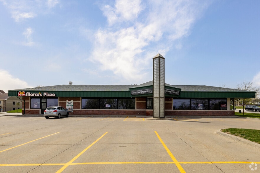 More Photos Of 1910 N 168th St, Omaha General Retail For Lease